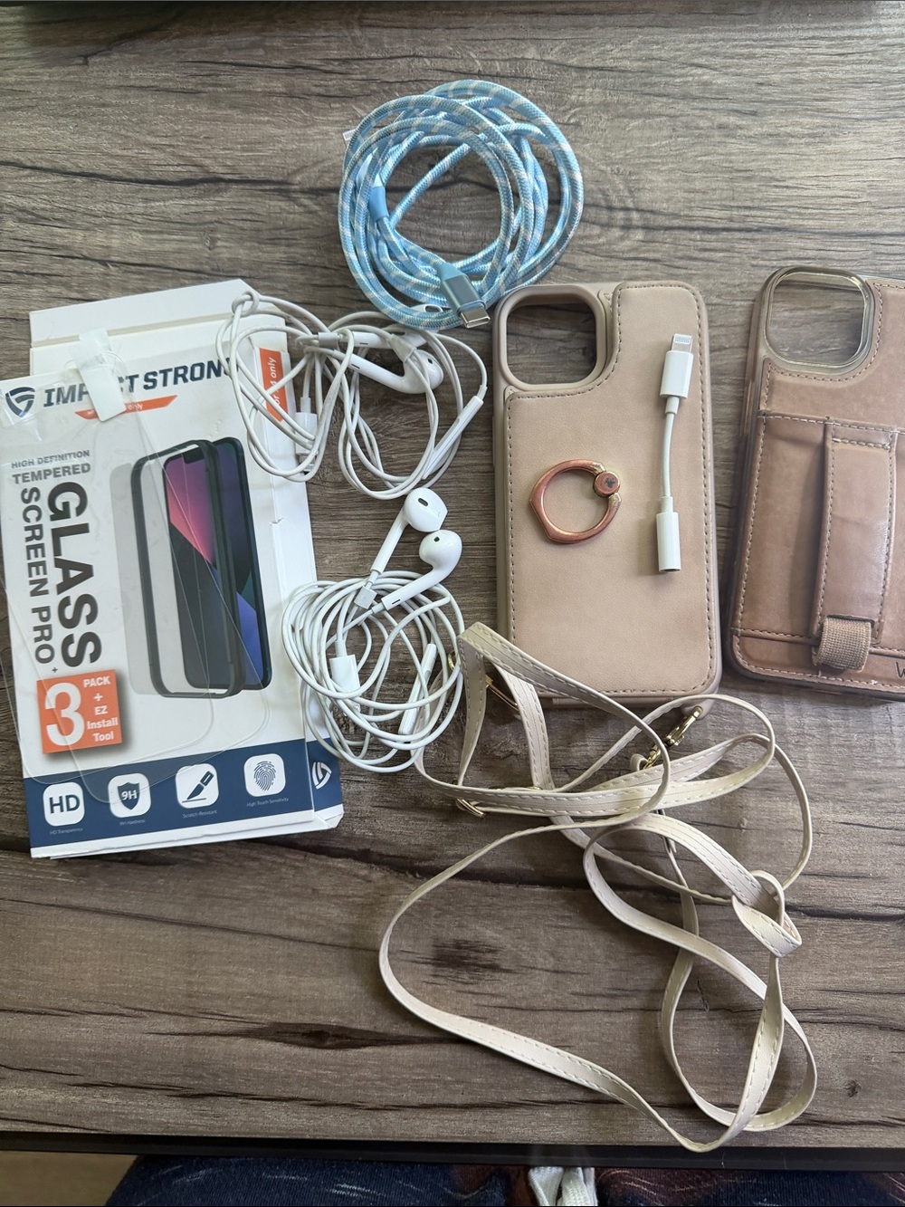 IPhone 14- phone case/headphones